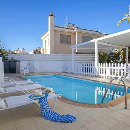 Apartman Nicol 31 *
